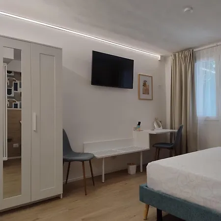 Apartment Turistica Via Po 7 *